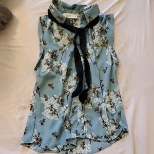 Beautiful top with neck tie